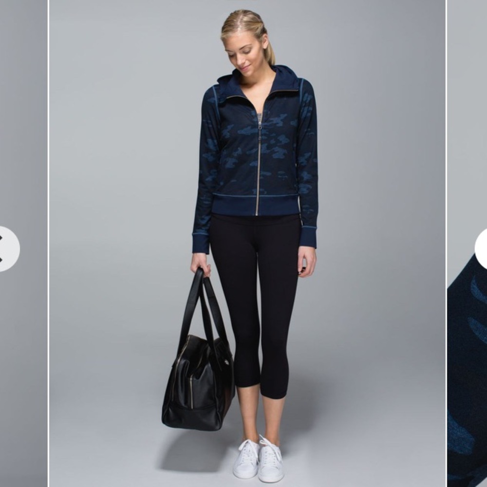 Lululemon Namaskar Hoodie Lotus Camo Oil Slick Blu
